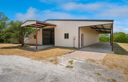 1501 Andy Thomas Road, Whitewright, TX 75491
