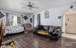 267 Pierce St, Twin Falls, ID 83301