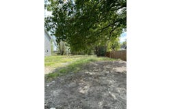 402 E Bonham Street, Tom Bean, TX 75491