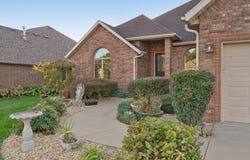 3305 S Juniper Avenue, Springfield, MO 65804