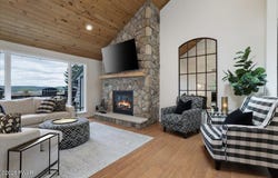 111 Green Circle, Paupack, PA 18451
