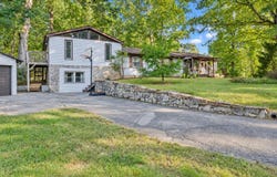 1182 Rabbit Dr, Thaxton, VA 24174
