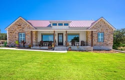 147 Gray Wolf, Blanco, TX 78606