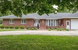 700 N Alanthus Avenue, Stanberry, MO 64489