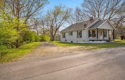 605 Thornton Street, LaFayette, GA 30728