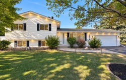 3849 Country Creek Way, Eagan, MN 55122
