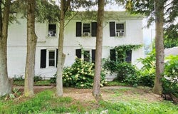 416 E Sycamore St, Louisa, KY 41230