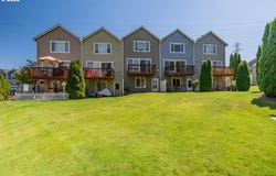 21541 NE LAUREL WOOD Ln, Fairview, OR 97024