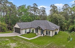 211 McGregor Drive, Brookeland, TX 75931