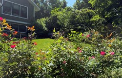 9 Winding Way, Sea Cliff, NY 11579