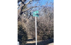Hazel Avenue, Carthage, MO 64836