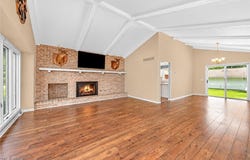 181 Brentview Drive, Grafton, OH 44044