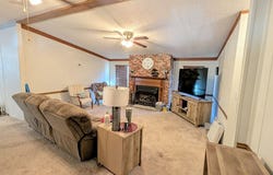 701 Knob Hill Cir, Dothan, AL 36301
