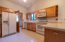 102 AQUILA CT N, Eagle River, WI 54521