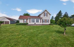 2996 Hwy 8, Dysart, IA 52224