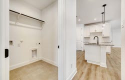 122 International St, Buda, TX 78610