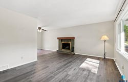 817 S Foster Ave, Sioux Falls, SD 57103