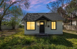 702 S 12th St, Payette, ID 83661-3336