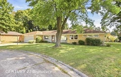 40 Shadyside Court, Saginaw, MI 48638