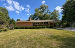 801 Caver St., Atlanta, TX 75551
