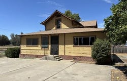684 Oleander Avenue, Lemoore, CA 93245
