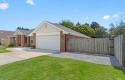 7595 Marthas Way, Navarre, FL 32566