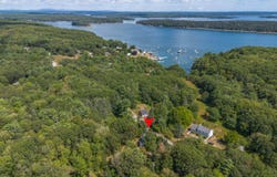 1748 State Route 32, Bristol, ME 04564