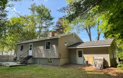 7 Pinewood Street, Orono, ME 04473