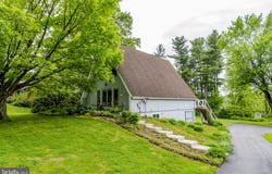 30 PINE CREST Drive, DENVER, PA 17517