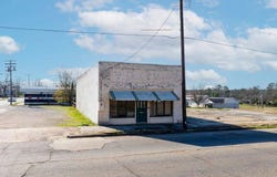 105 W Calhoun, Magnolia, AR 71753