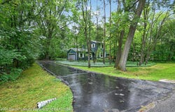 5705 Lakeview Drive, Perry, MI 48872