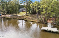 75 Seaview Court, Bath, NC 27808