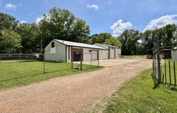8071 N Mcraven Road, Clinton, MS 39056