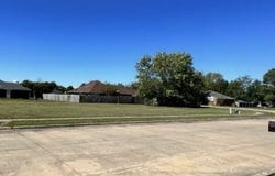 904 Enlow Circle, Commerce, TX 75428