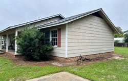 147 Center St, Cheraw, SC 29520