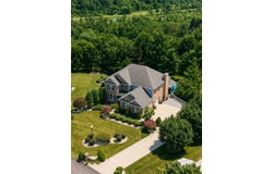 32 Hawthorne Ln, Penn Twp, PA 15642