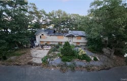 197 Albany Avenue, Babylon, NY 11704