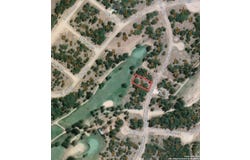 527 S Calvin Barrett, Blanco, TX 78606