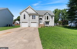 203 FOREST Avenue, COLONIAL BEACH, VA 22443