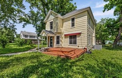 515 S Cottonwood Street, Iola, KS 66749