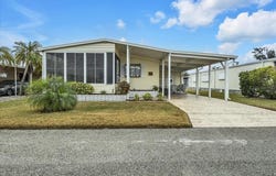 808 53RD Avenue E, BRADENTON, FL 34203