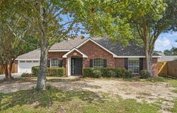 401 GREENCREST Drive, Covington, LA 70433