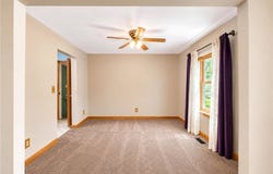 2021 Tidemill Haven Ln Lane, Hayes, VA 23072