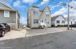 3176 Ocean Road, Lavallette, NJ 08735