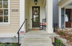 10938 Kings Crown Dr, Prospect, KY 40059