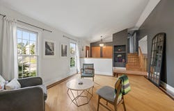 725 Buffalo Circle, Carol Stream, IL 60188