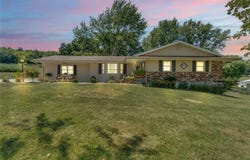 9664 K7 Highway, Atchison, KS 66002