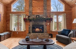 147 W Cross Fox Trail, Camdenton, MO 65020