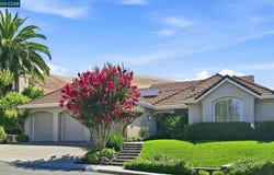 10 Edinburgh Pl, Danville, CA 94526