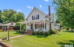 706 MONROE Street, Pawnee, IL 62558